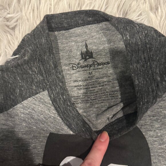 Disney Pixar Edna Mode "No Capes!" Shirt - Picture 2 of 5